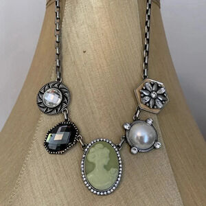 Lia  Sophia necklace